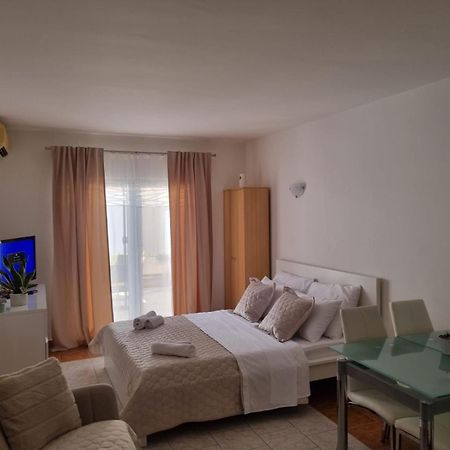 Apartment Bubi Necujam Exterior photo